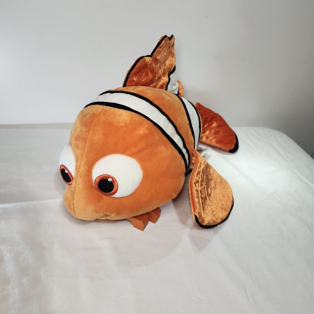 Finding Nemo 16” Plush Clown Fish Genuine Original Authentic Disney Store